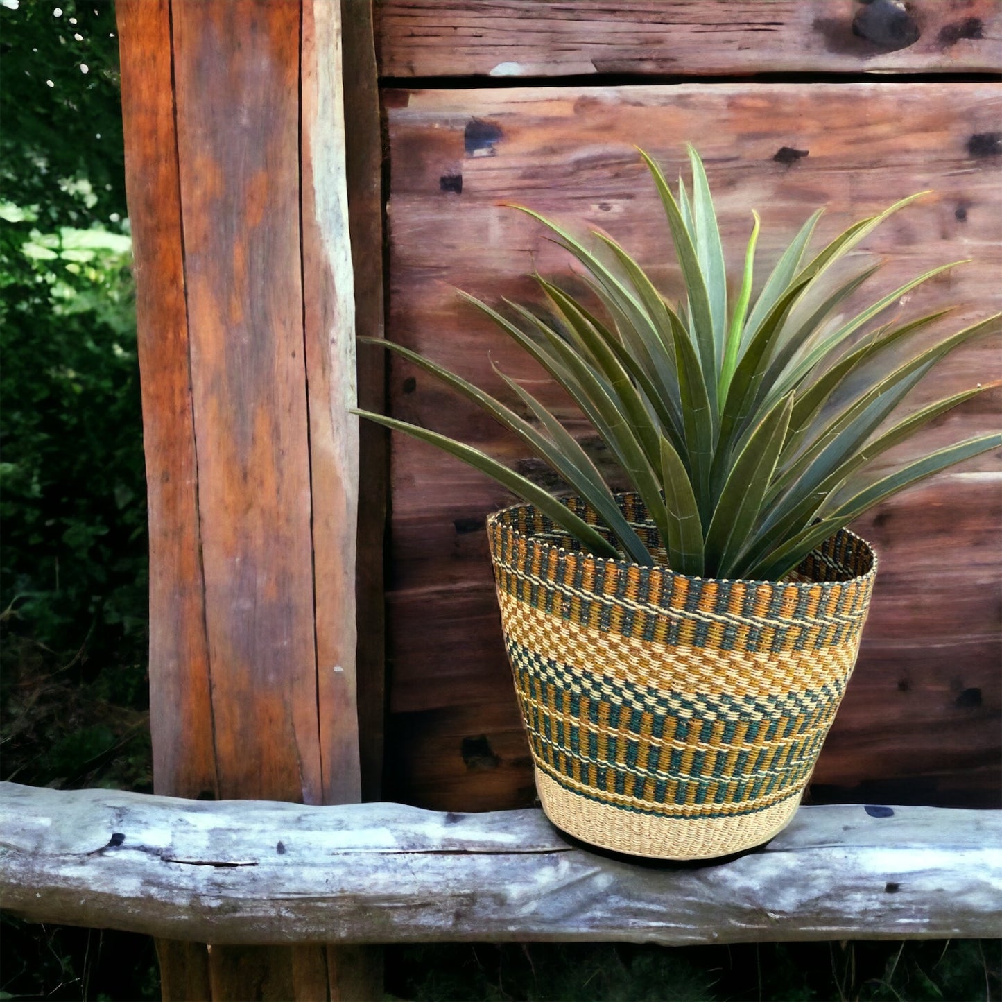 African Pot Plant Holder