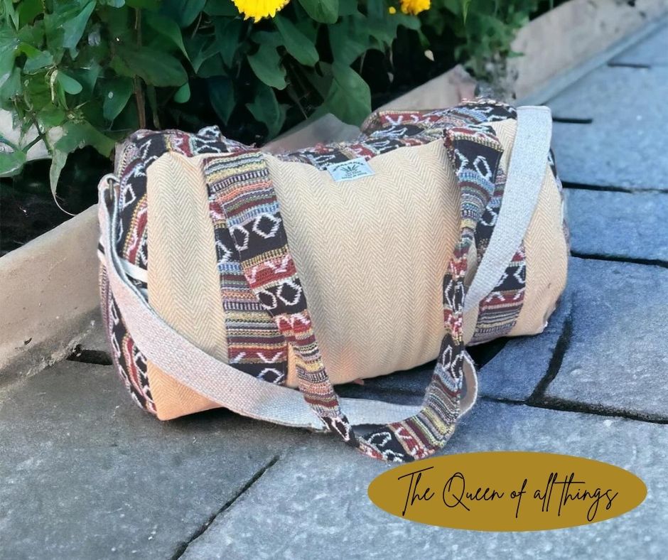 NATURAL HEMP BAGS, PURSES & POUCHES